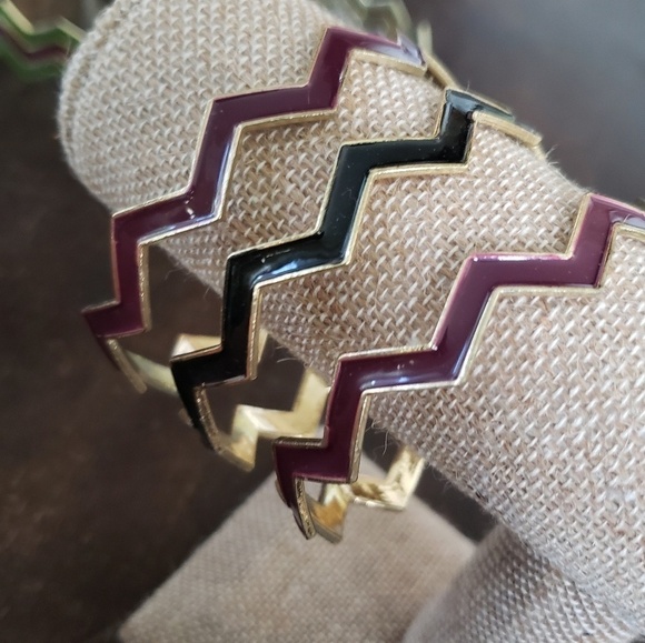 Set of 3 - two burgundy one black bangle bracelets stackable - Picture 4 of 8